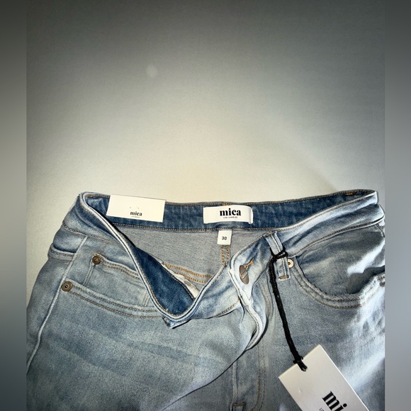 Womans Mica High Rise Straight Size 30 Cropped Blue Jeans NWT - Picture 6 of 9